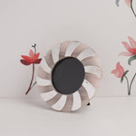 Load image into Gallery viewer, Trinity Round Frame